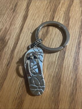 BRIGHTON Silver Dixie Floral Flip-Flop Keychain - Purse Charm Women Accessories